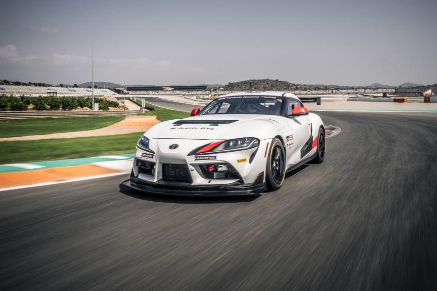  Toyota GR Supra GT4 (A90) 2019 года  (фото 20 из 28)